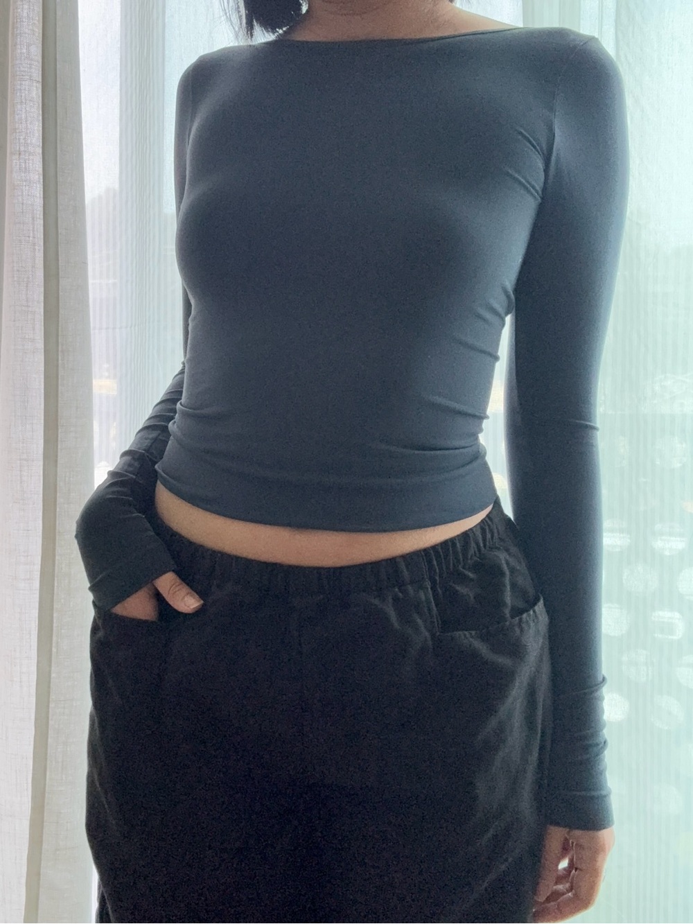 Long-Sleeve Boatneck Long Sleeve Top in Dark Navy